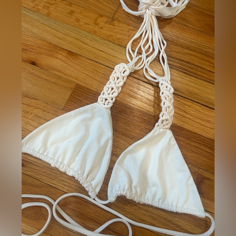 Tiare Hawaii White Crochet Bikini Top NWOT